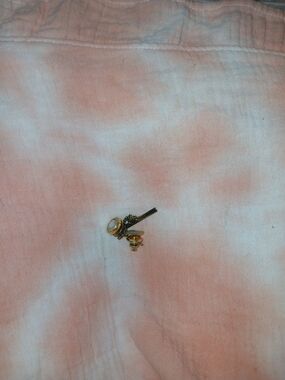 Delicate Gold-Tone Stud Earrings with Clear Stone Tie  Tacks